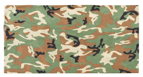 Tarnmilitar, Tarnmuster, Camouflage, Camouflage-Muster, Stofftuch, Camouflage, Camo-Muster, Bandana, Multicolor, Stoff, Tisch