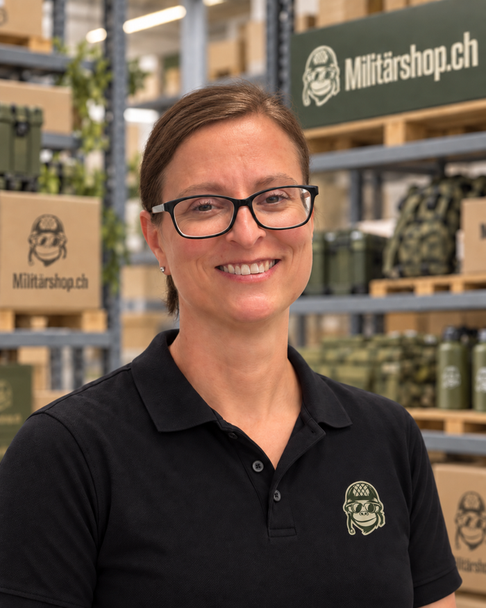 Antje – Militärshop-Team
